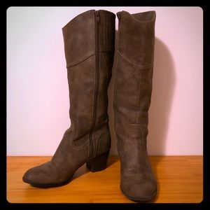 Taupe Indigo Rd Boots Sz 8.5M